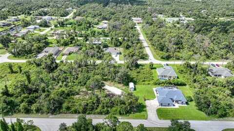 A home in PORT CHARLOTTE