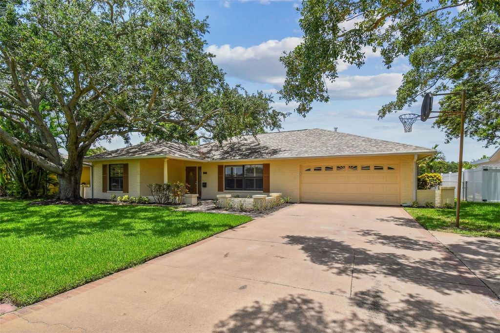 Photo of 1443 54th Avenue NE, St Petersburg, FL 33703 (MLS # TB8394885)