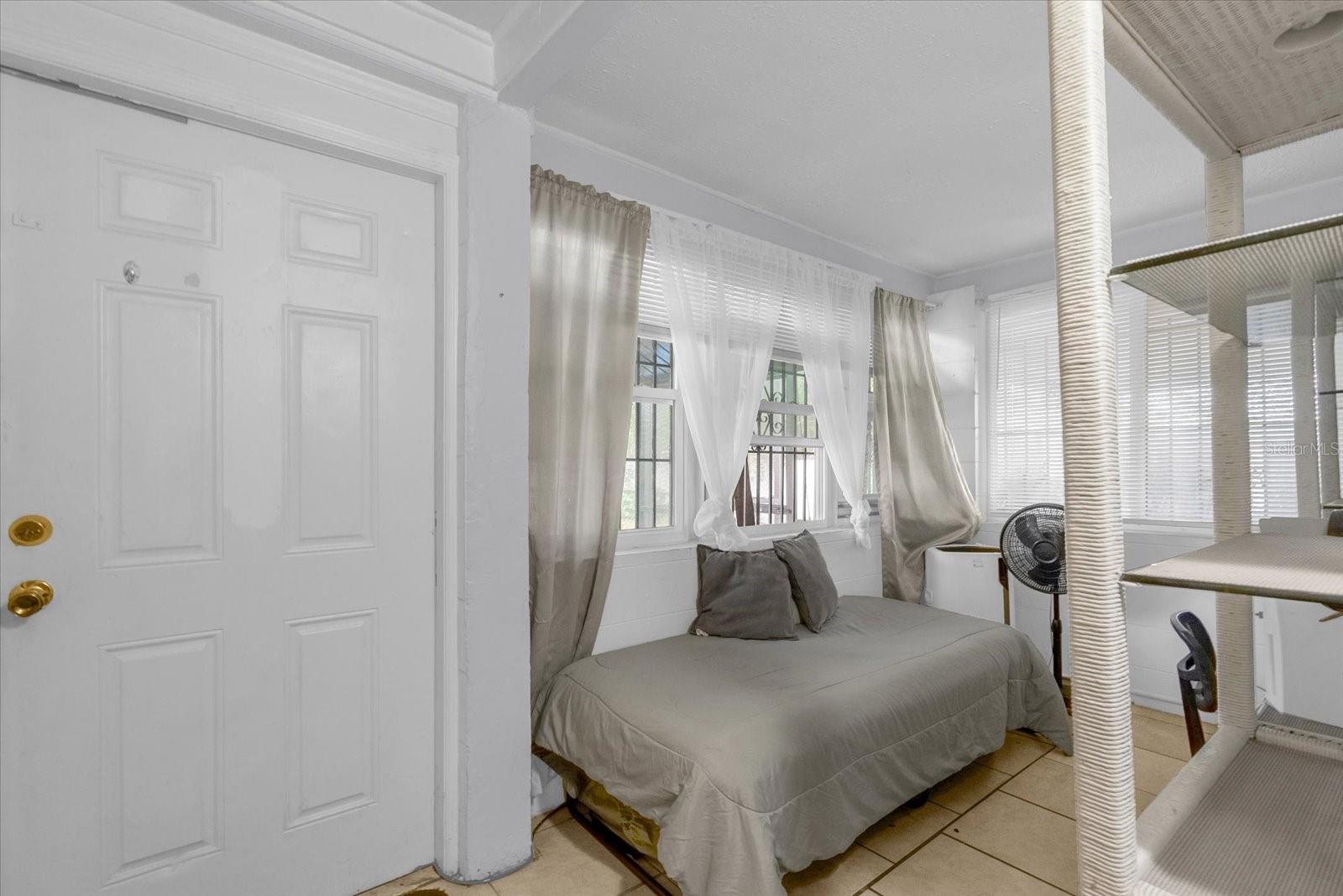 PINE HILLS MANOR 04 - Residential