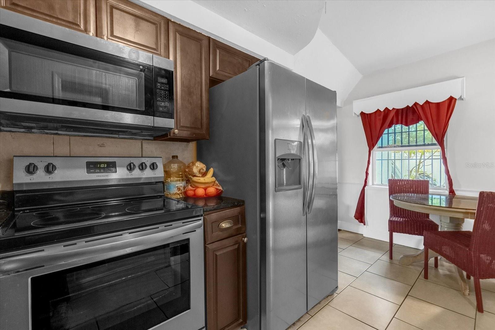 PINE HILLS MANOR 04 - Residential