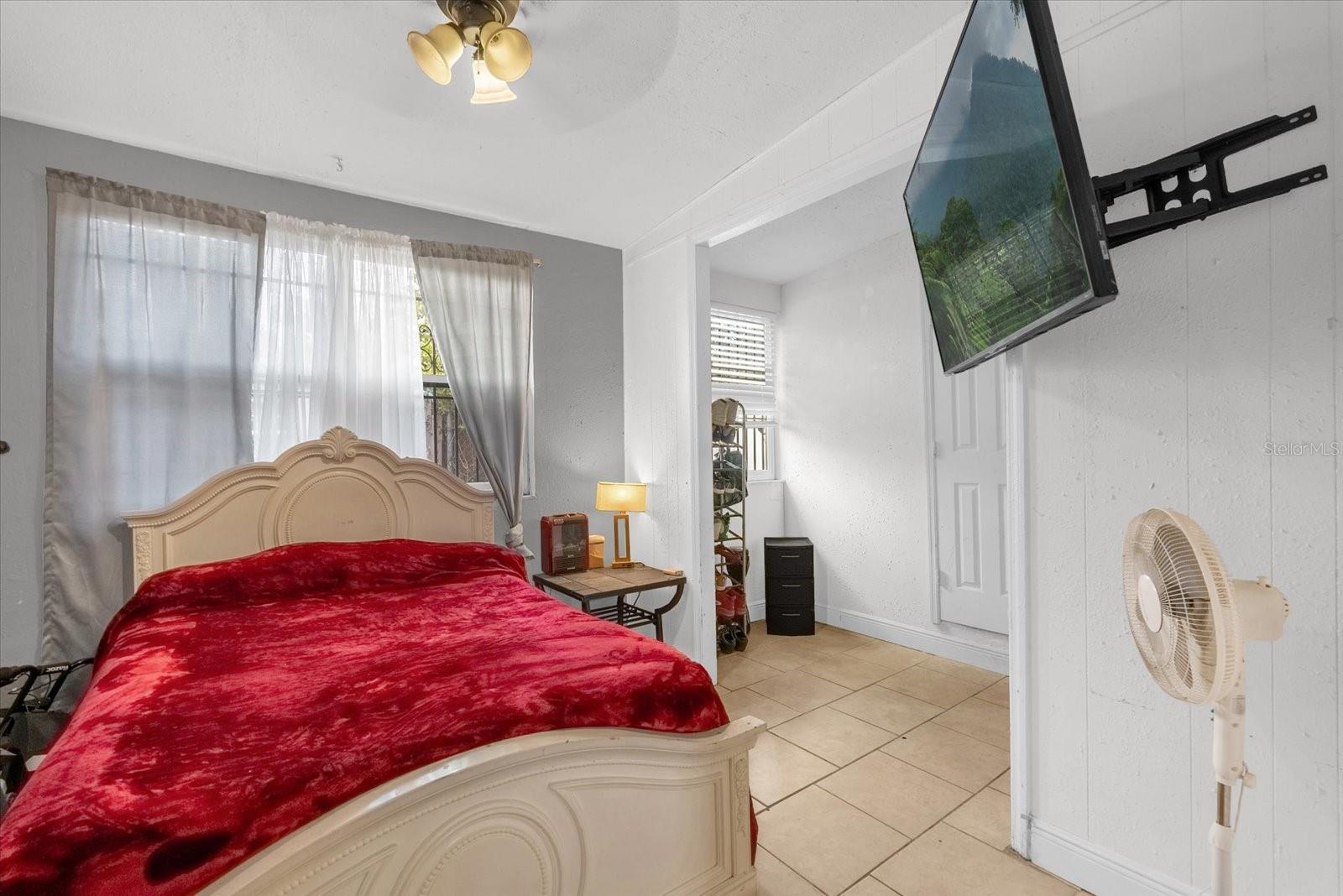 PINE HILLS MANOR 04 - Residential