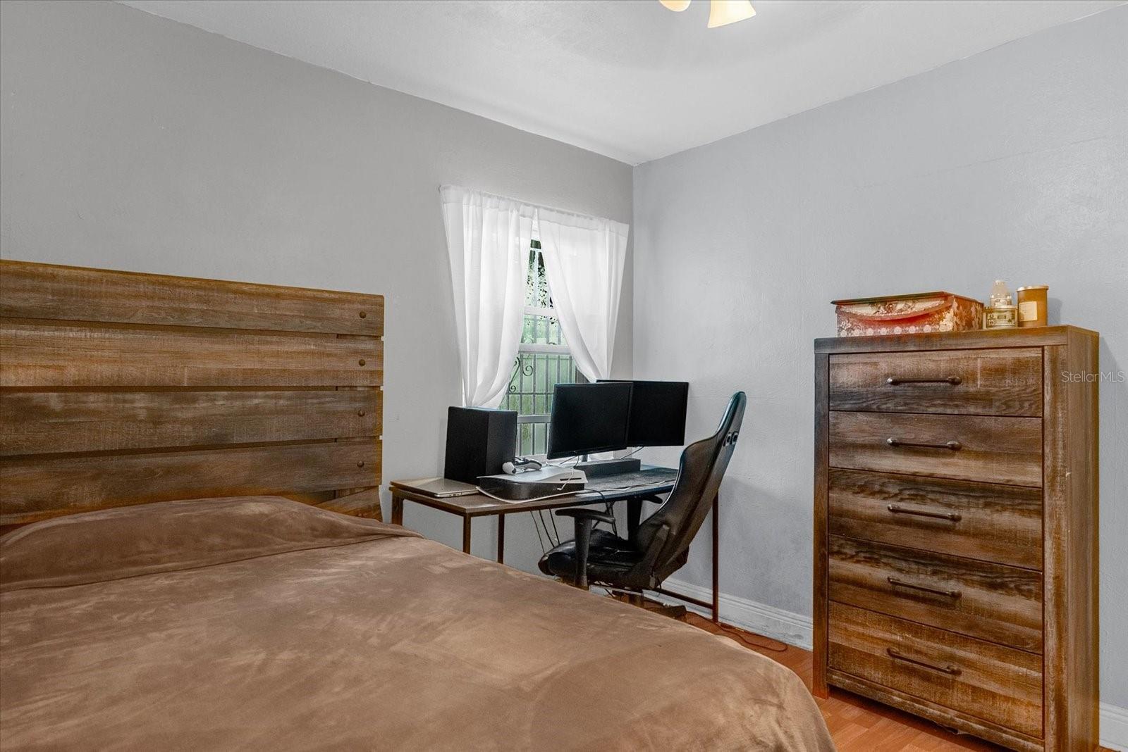 PINE HILLS MANOR 04 - Residential