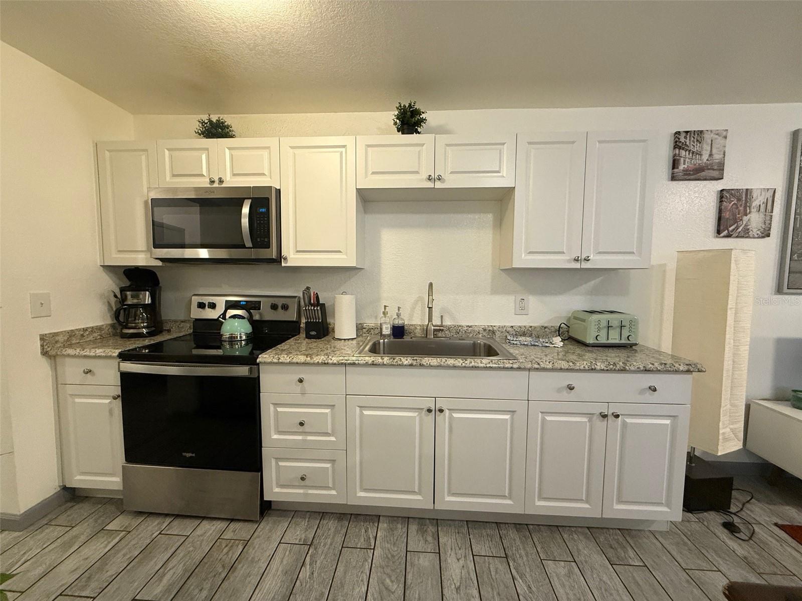 ROANOKE HILLS SUB - Residential