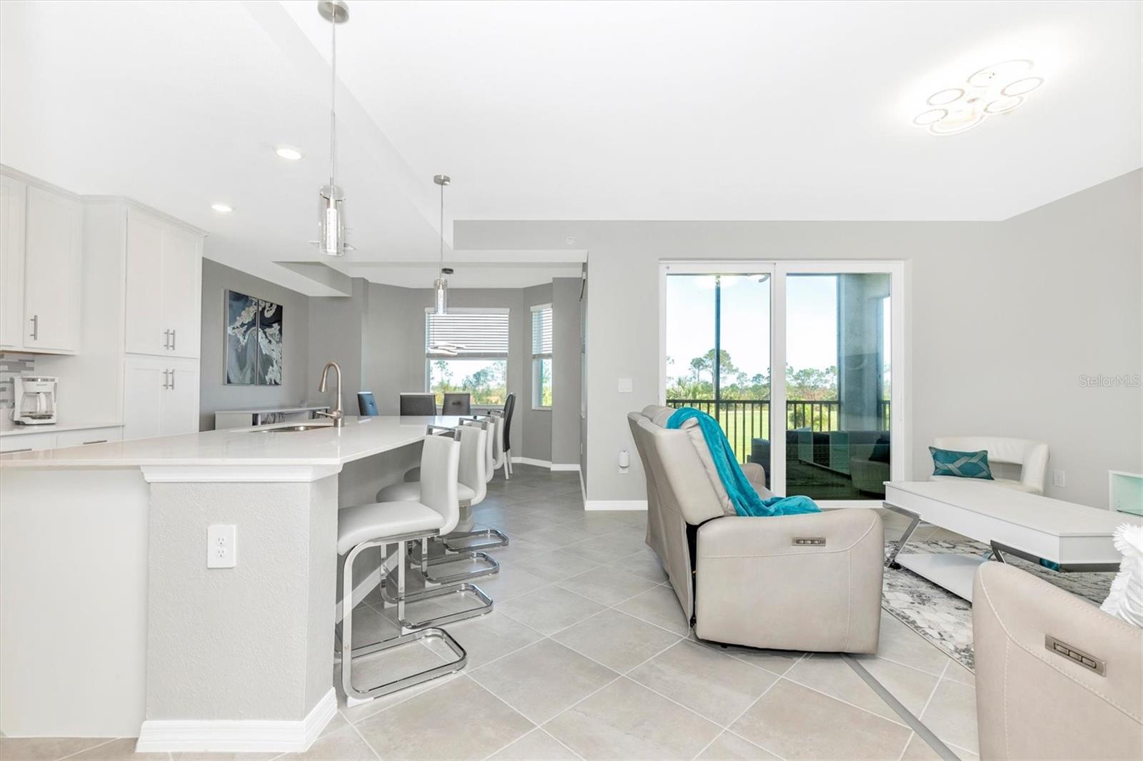 WELLEN PARK GOLF & COUNTRY CLUB - Residential Lease