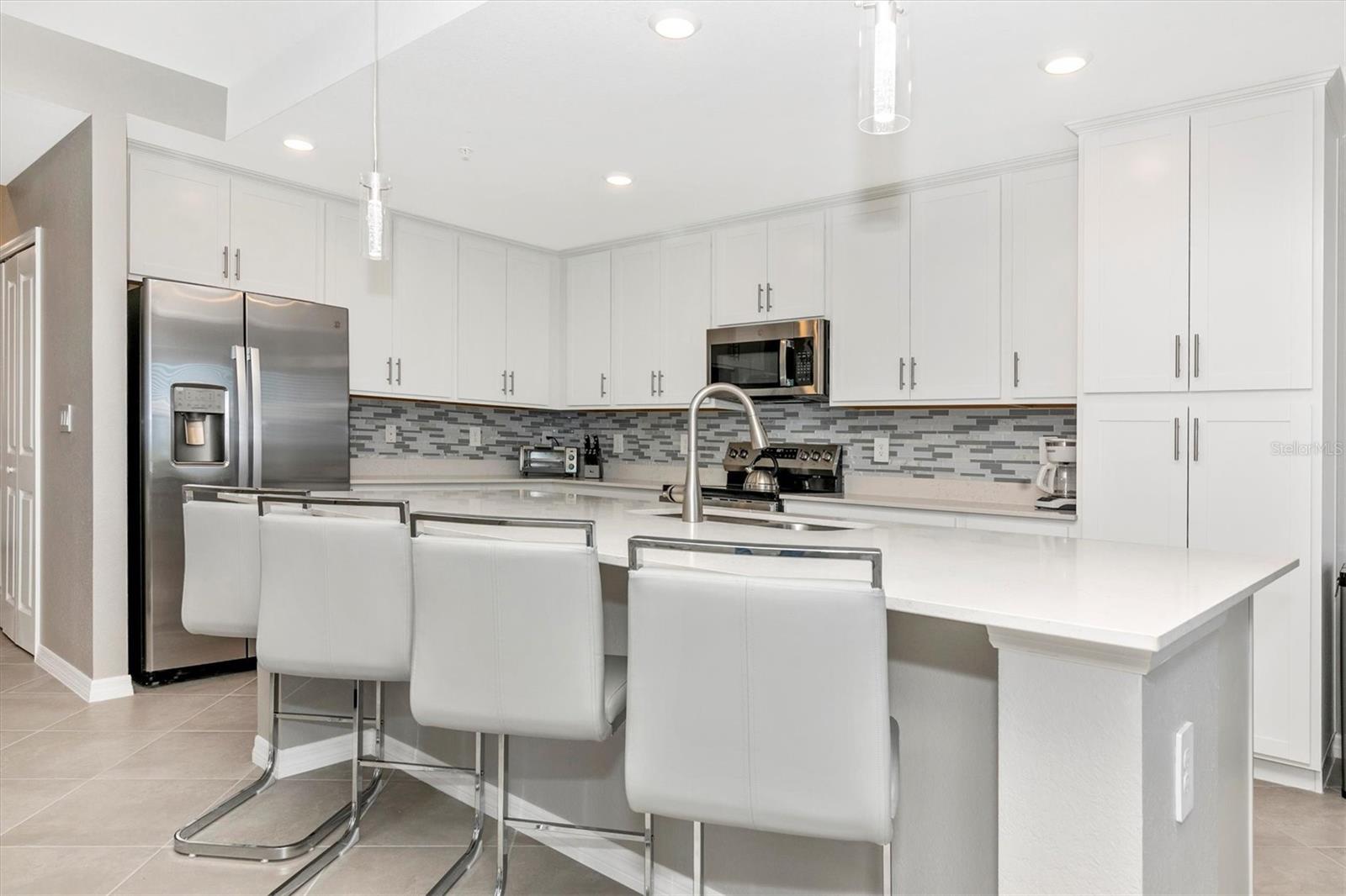 WELLEN PARK GOLF & COUNTRY CLUB - Residential Lease