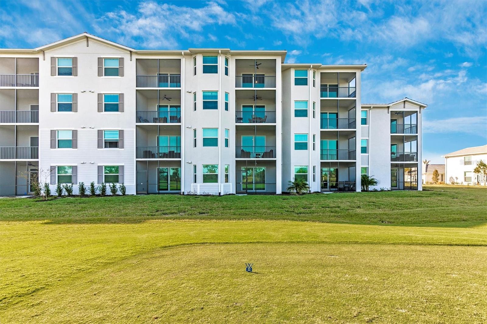 WELLEN PARK GOLF & COUNTRY CLUB - Residential Lease