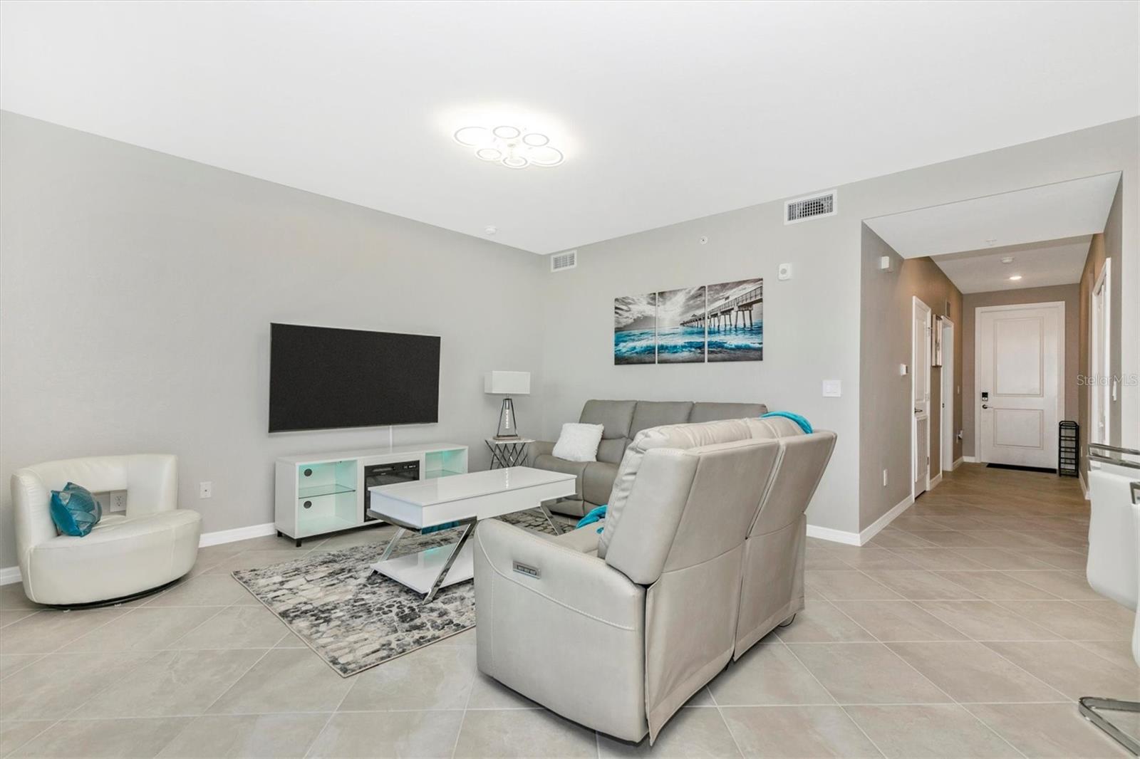 WELLEN PARK GOLF & COUNTRY CLUB - Residential Lease