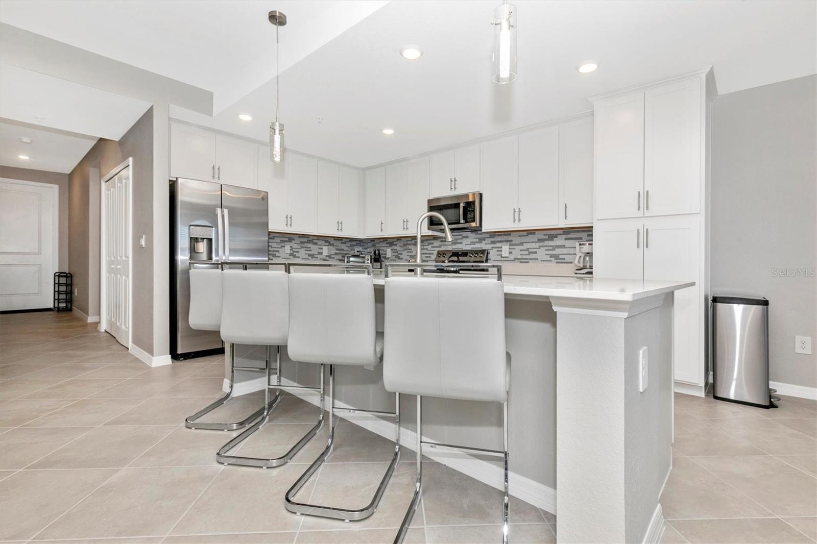 WELLEN PARK GOLF & COUNTRY CLUB - Residential Lease