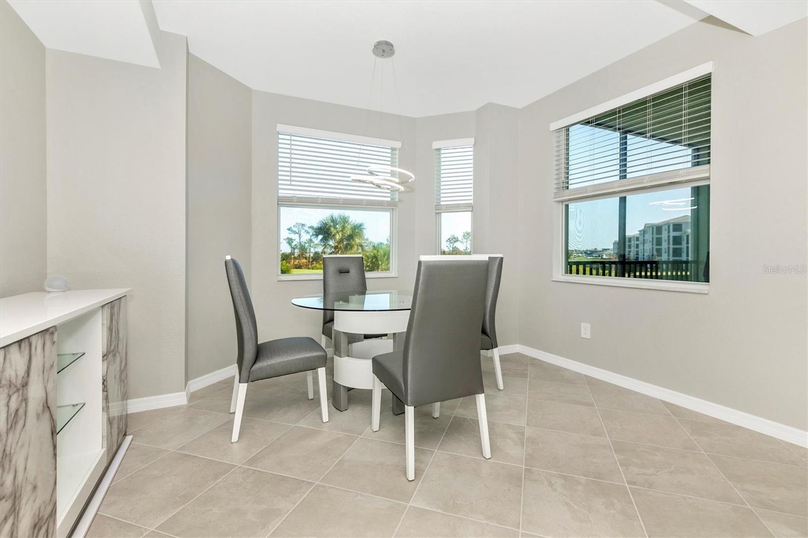 WELLEN PARK GOLF & COUNTRY CLUB - Residential Lease
