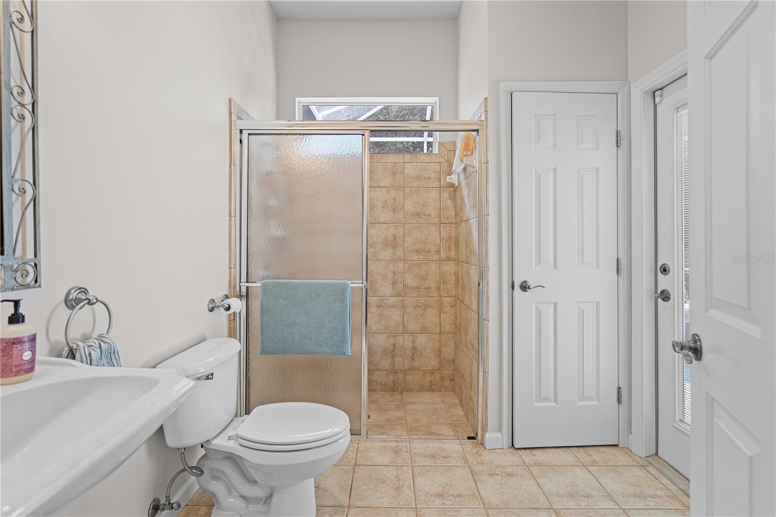 H/P KATELYN LANE - Residential