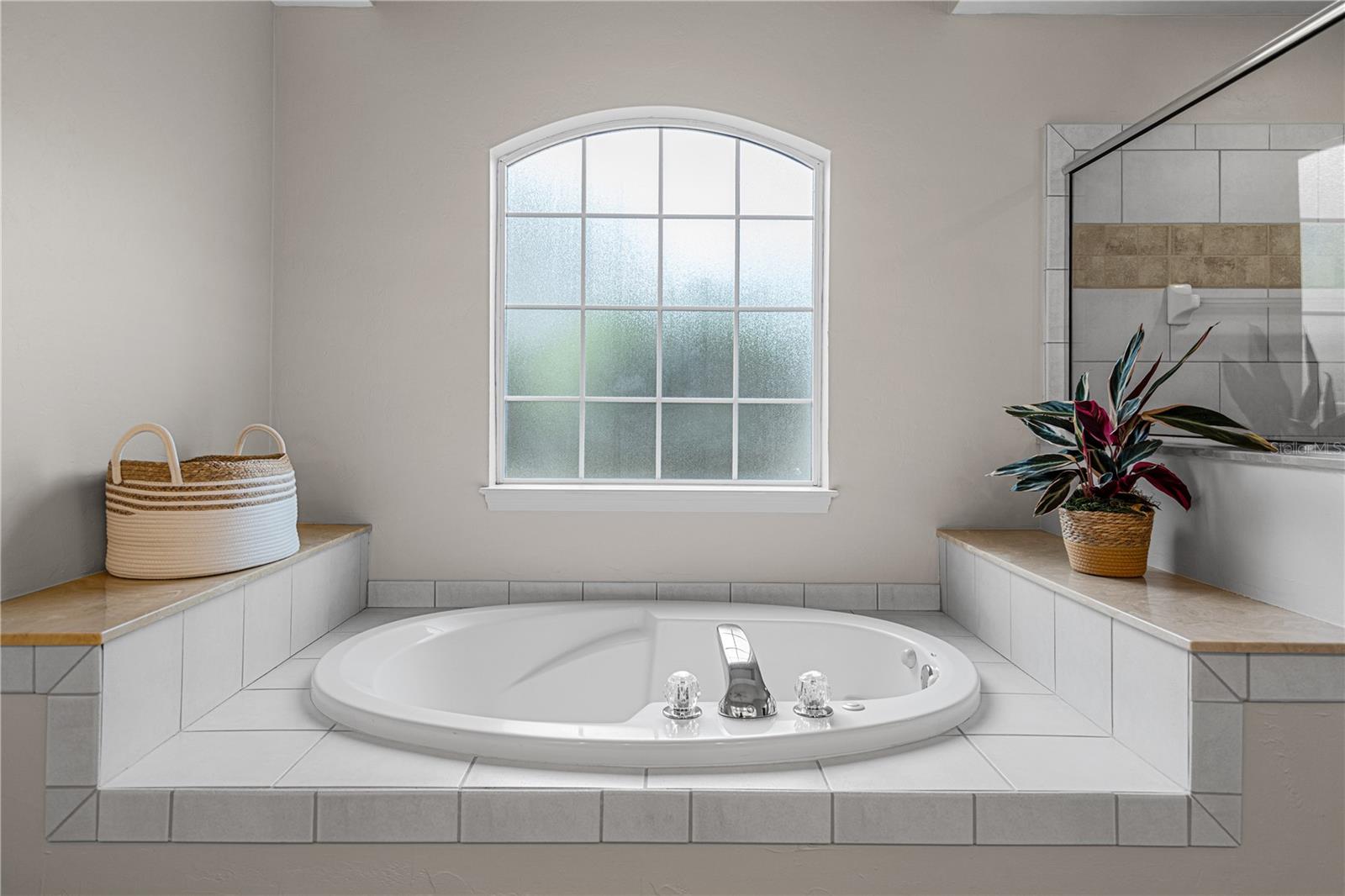 H/P KATELYN LANE - Residential