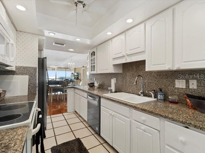 SERENO DEL SOL CONDO - Residential Lease