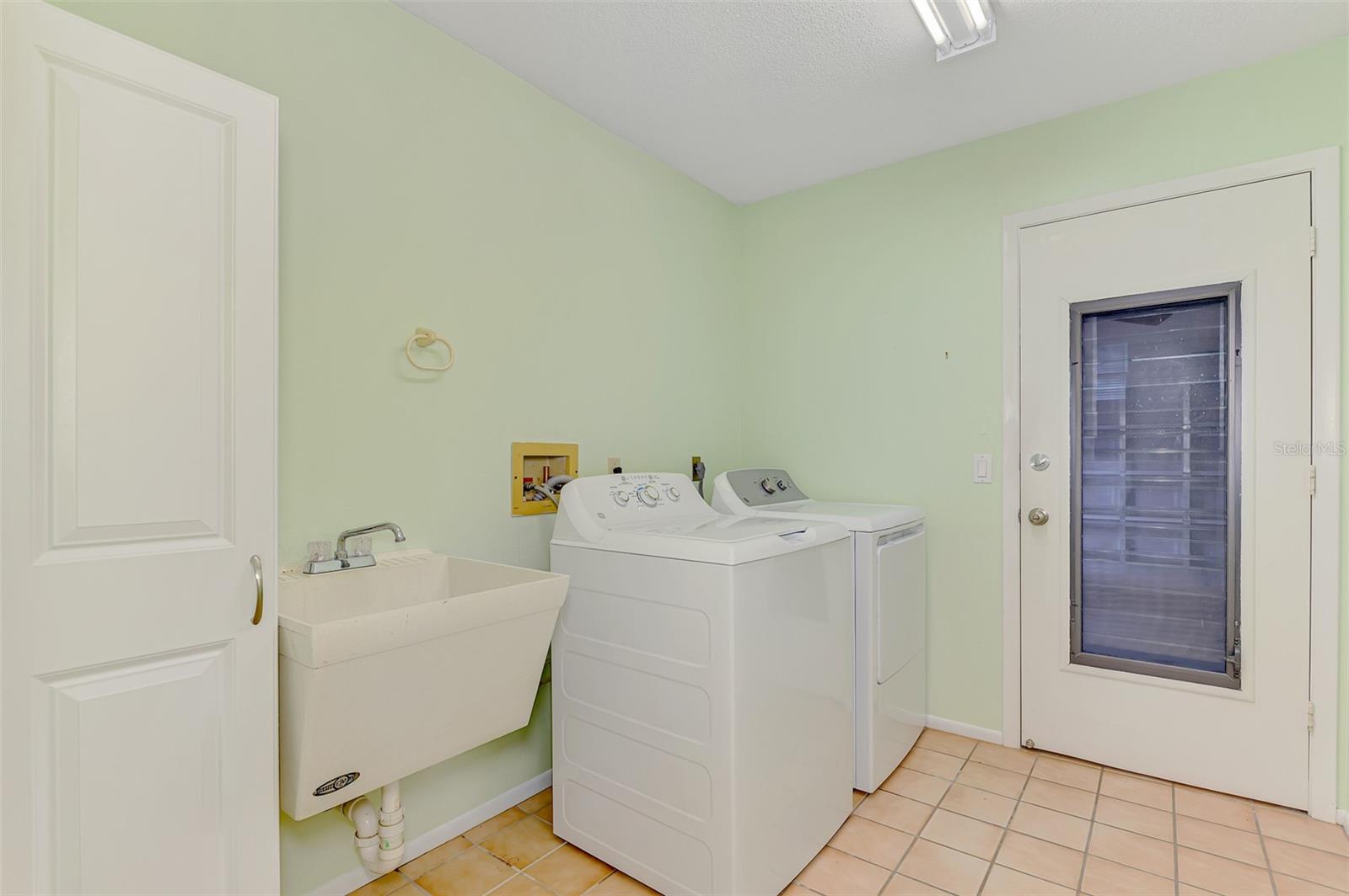 GULF VIEW ESTATES - Residential