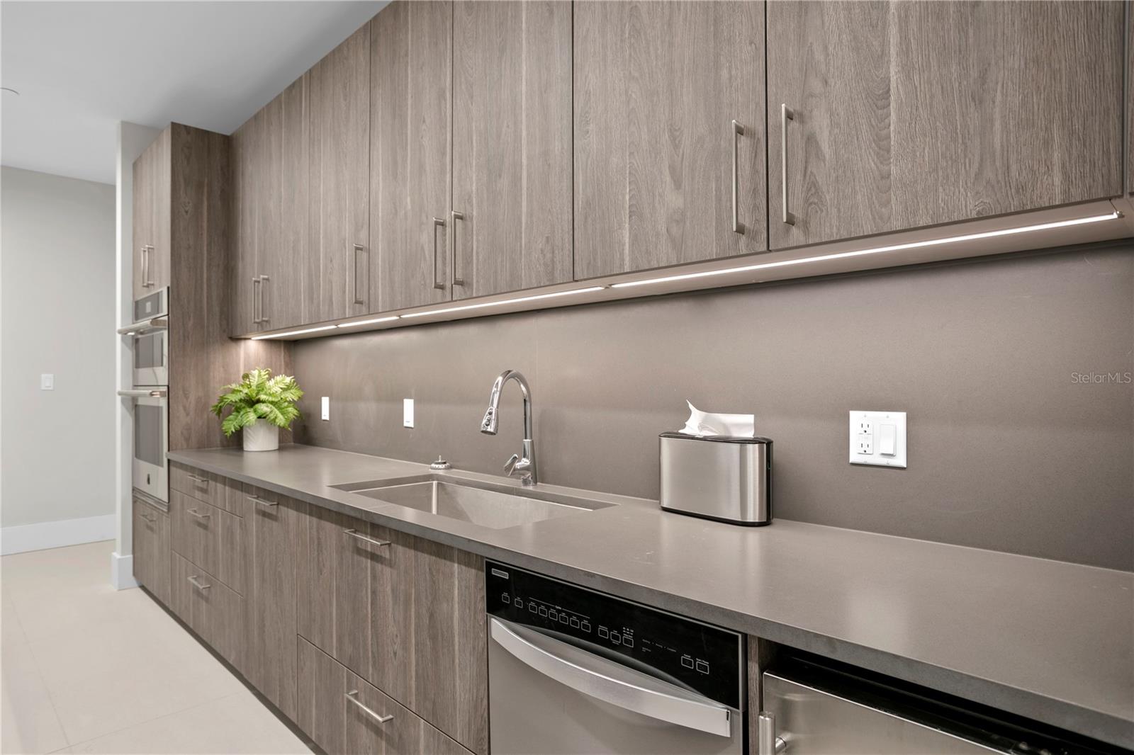 SALTAIRE CONDO - Residential