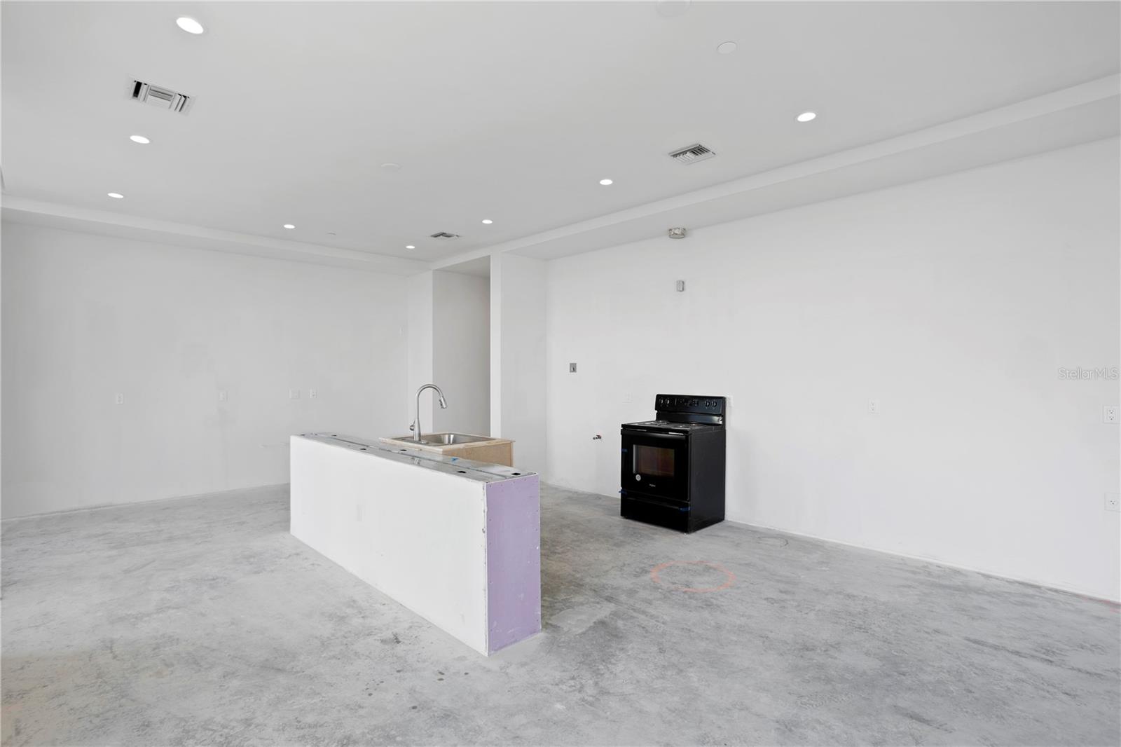 SALTAIRE CONDO - Residential