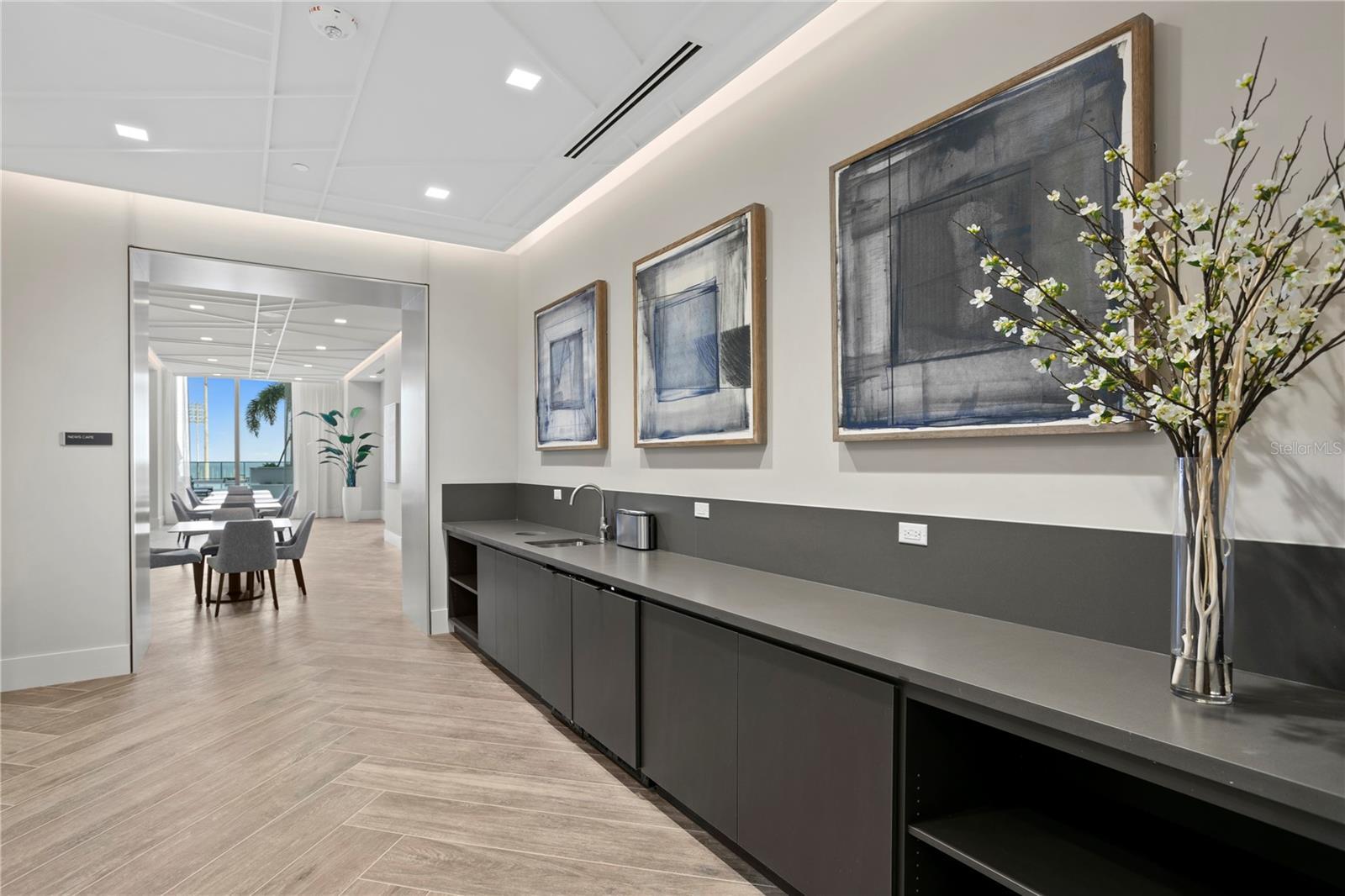 SALTAIRE CONDO - Residential