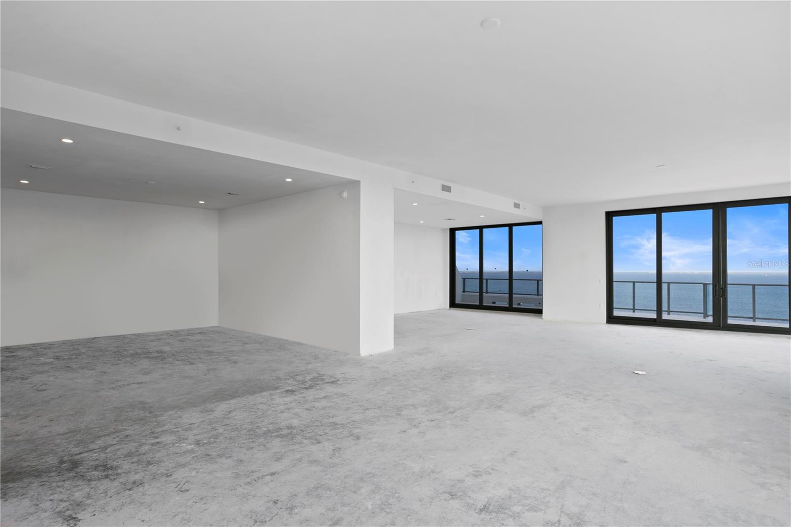 SALTAIRE CONDO - Residential