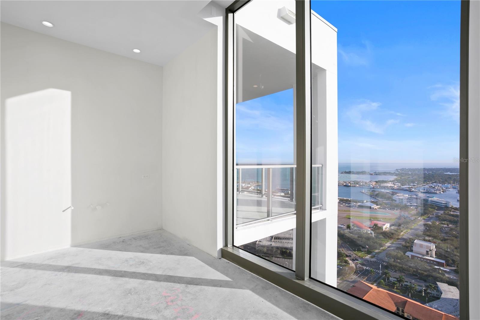 SALTAIRE CONDO - Residential