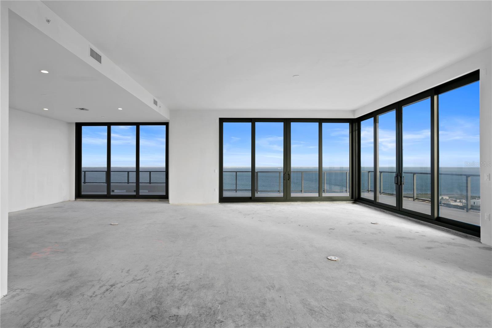 SALTAIRE CONDO - Residential