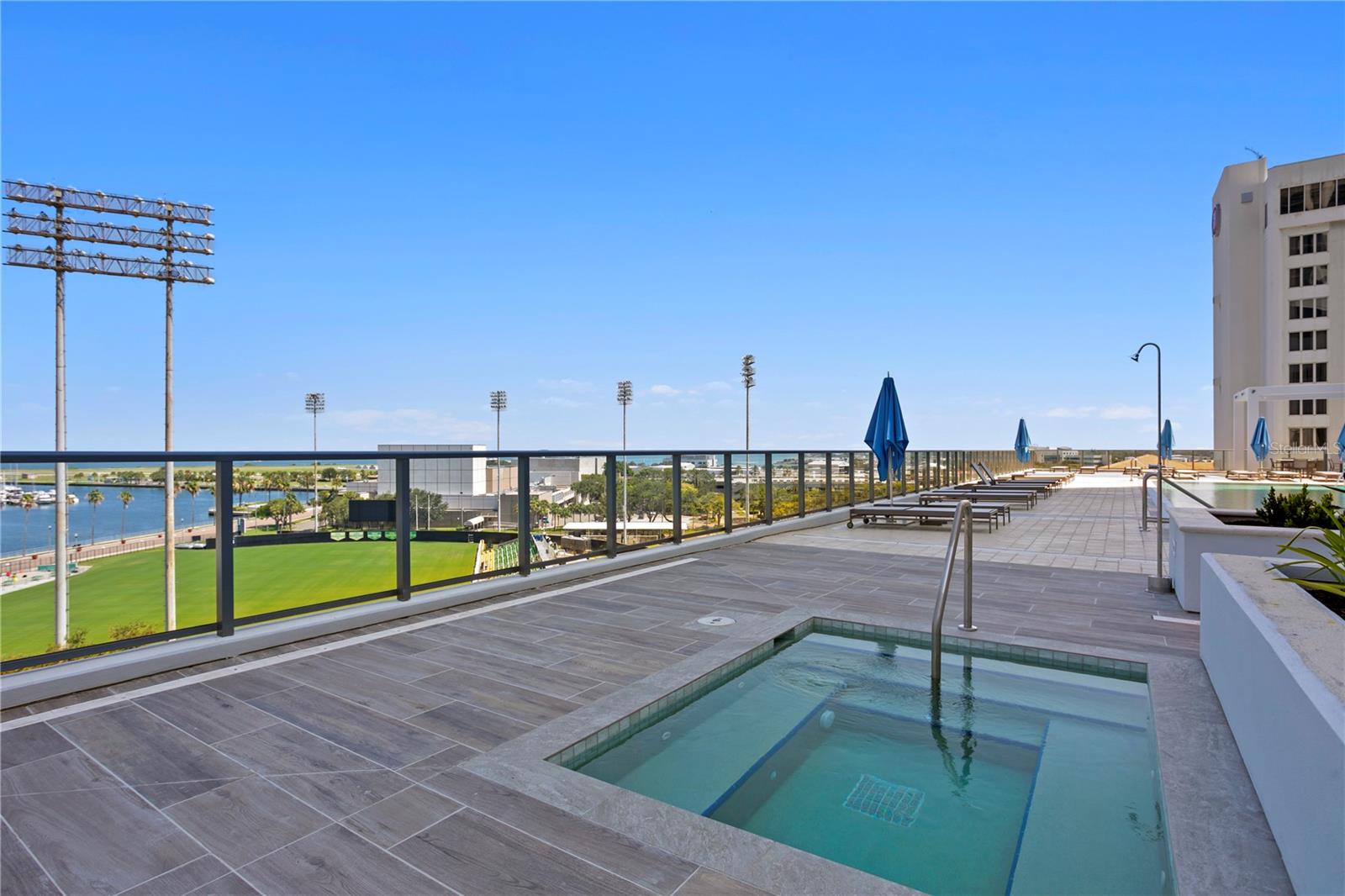 SALTAIRE CONDO - Residential