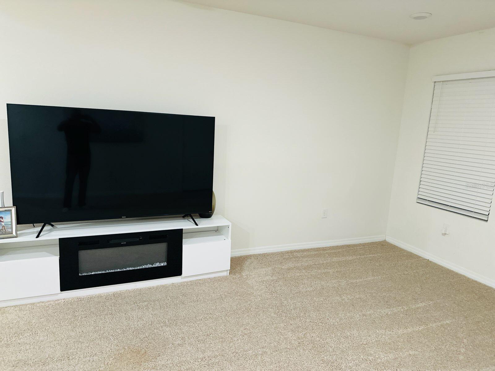 EPPERSON RANCH PH 6-2 - Residential Lease