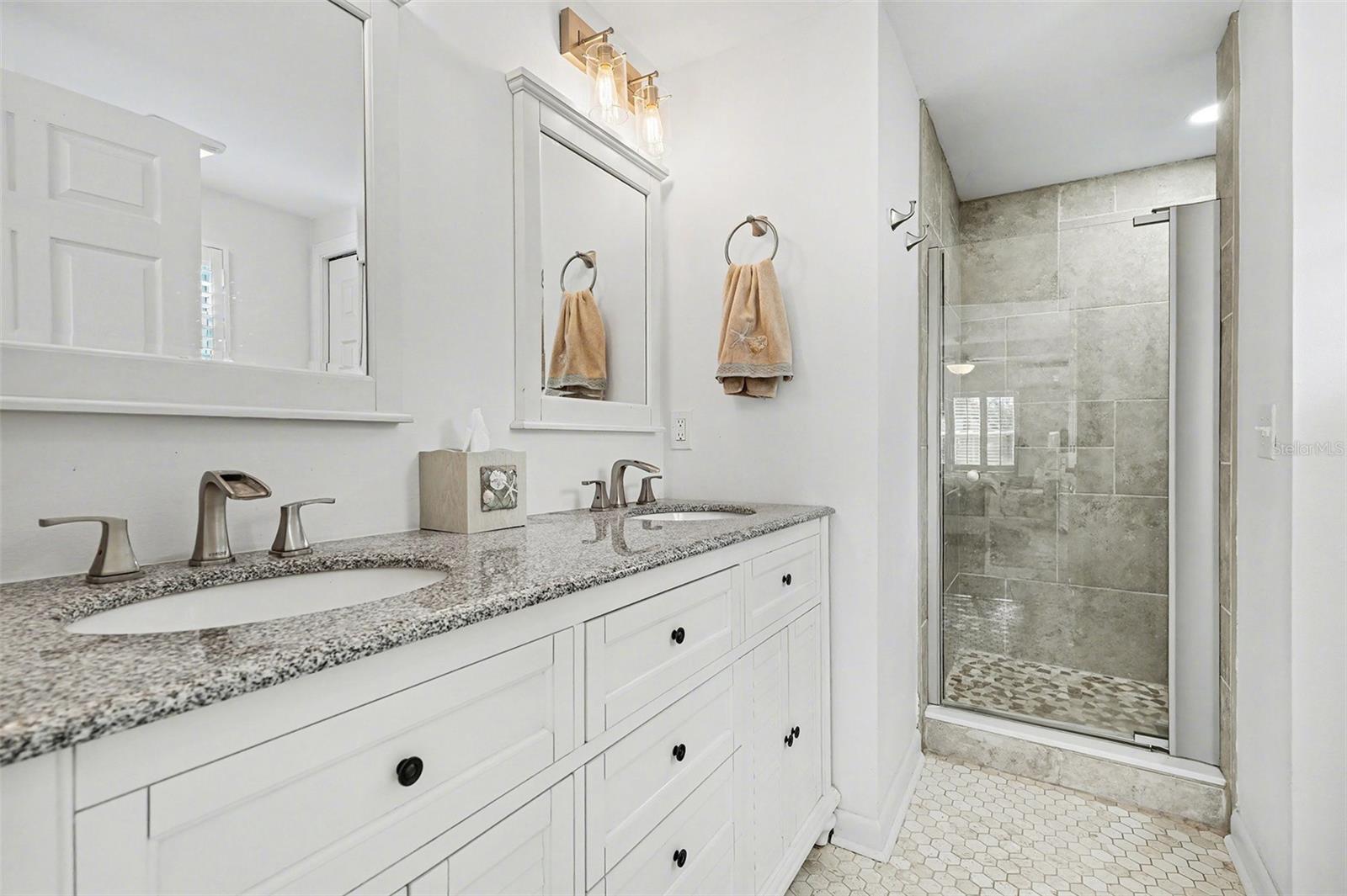 HARBOR HEIGHTS - Residential