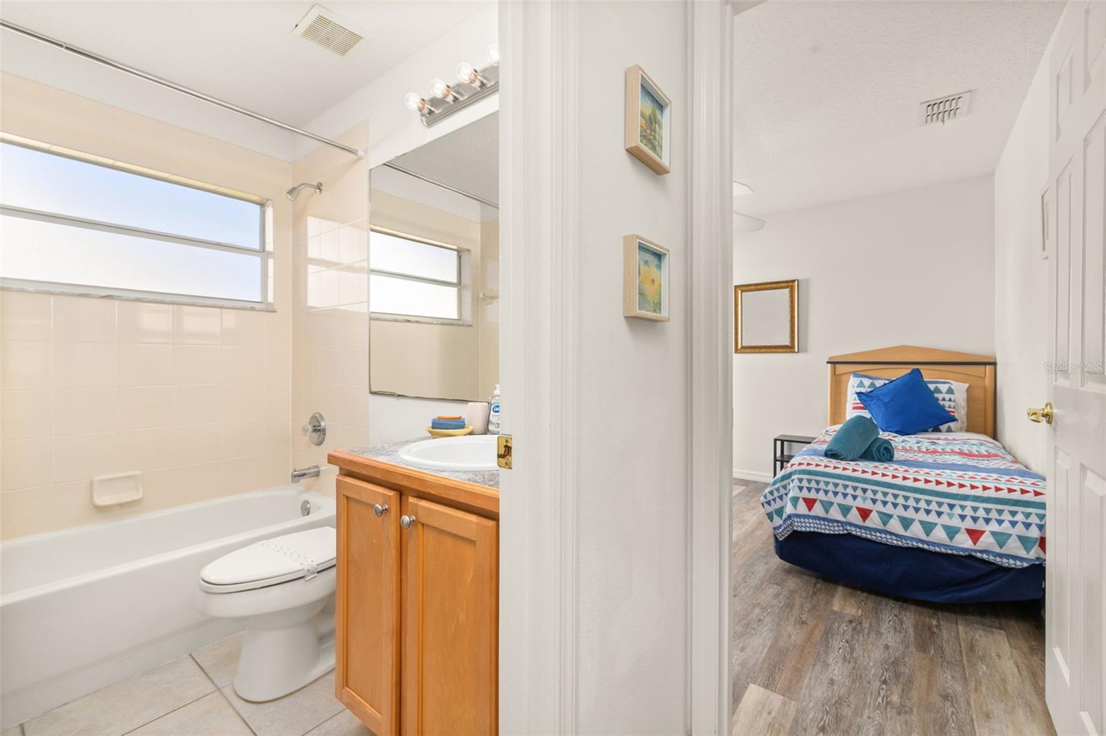 ORANGE TREE PH 04 LT 401 BEING IN 15-24-2 - Residential