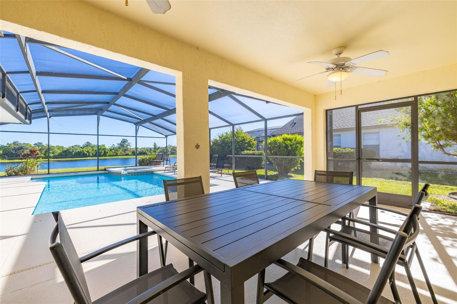 ORANGE TREE PH 04 LT 401 BEING IN 15-24-2 - Residential