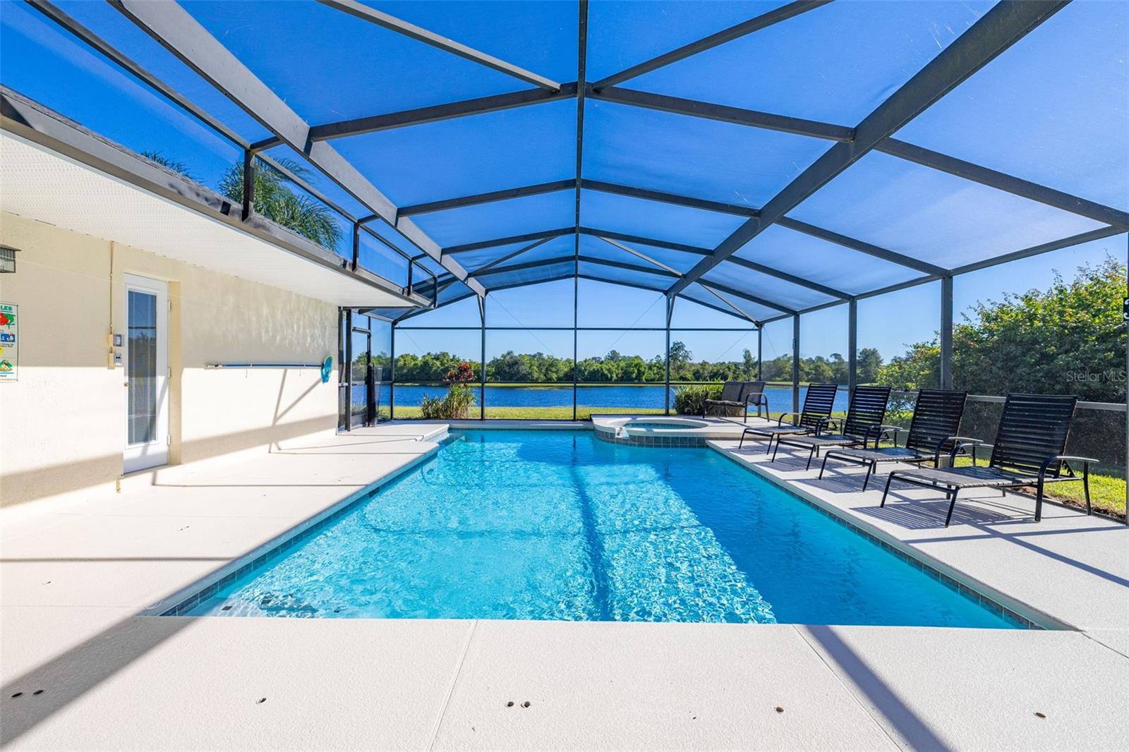 ORANGE TREE PH 04 LT 401 BEING IN 15-24-2 - Residential