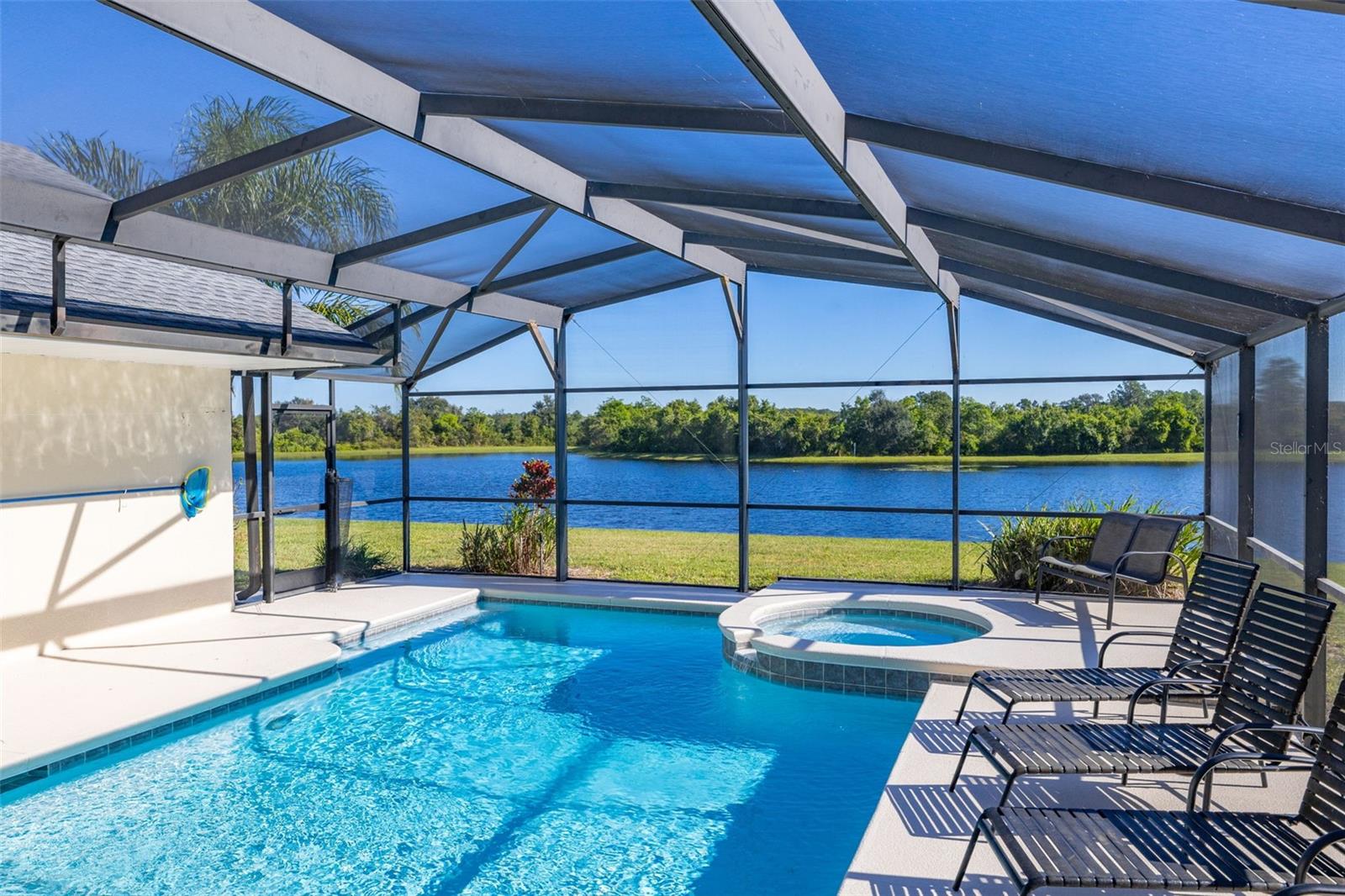 ORANGE TREE PH 04 LT 401 BEING IN 15-24-2 - Residential