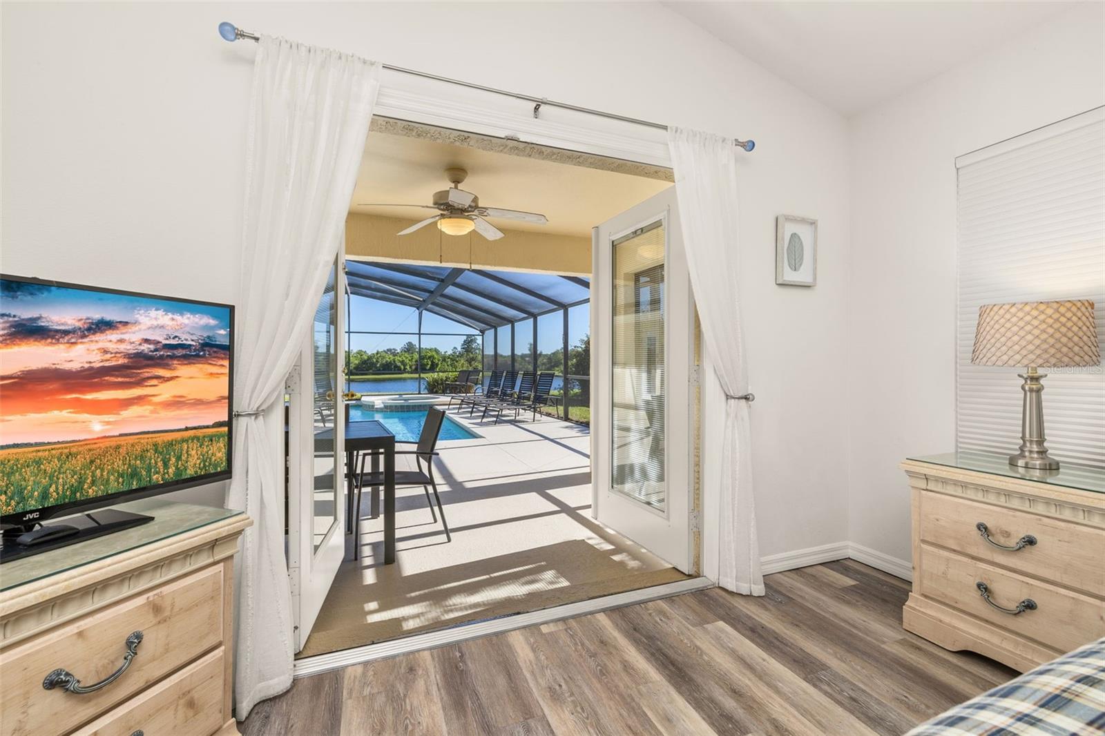 ORANGE TREE PH 04 LT 401 BEING IN 15-24-2 - Residential