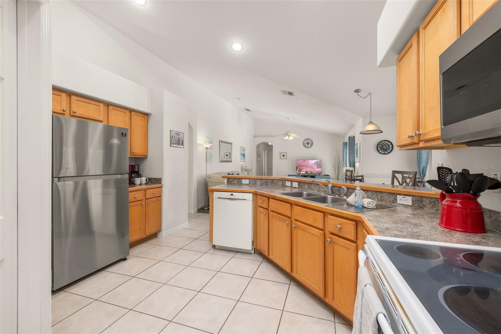 ORANGE TREE PH 04 LT 401 BEING IN 15-24-2 - Residential