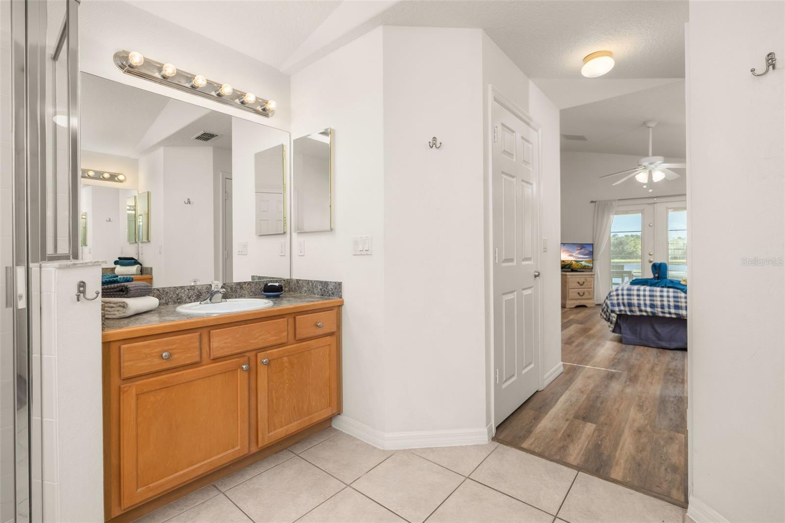 ORANGE TREE PH 04 LT 401 BEING IN 15-24-2 - Residential