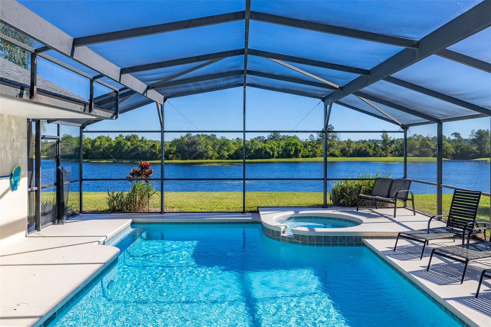 ORANGE TREE PH 04 LT 401 BEING IN 15-24-2 - Residential