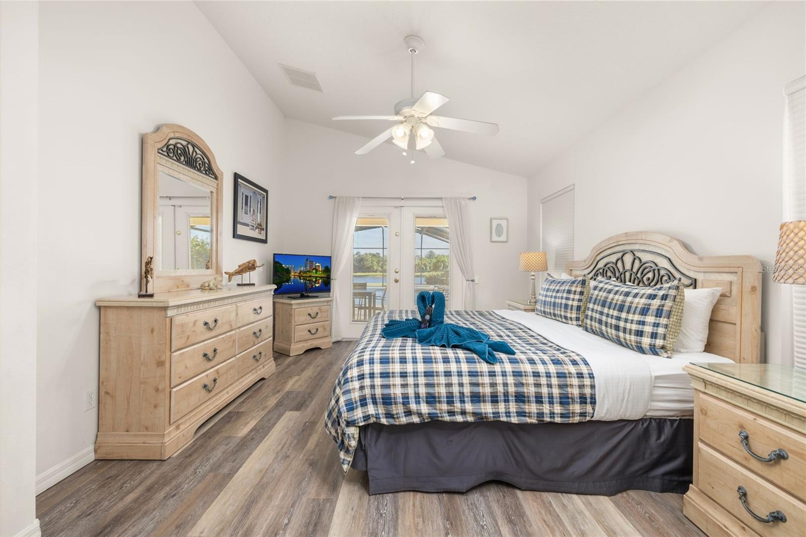 ORANGE TREE PH 04 LT 401 BEING IN 15-24-2 - Residential