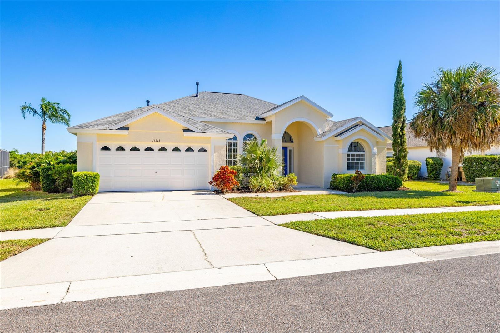 ORANGE TREE PH 04 LT 401 BEING IN 15-24-2 - Residential