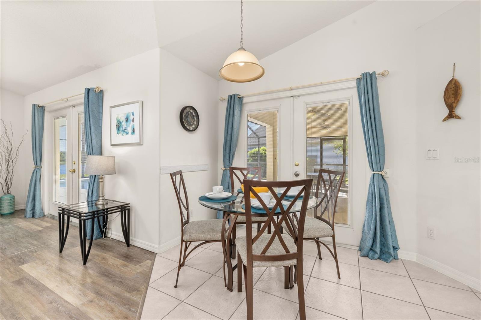 ORANGE TREE PH 04 LT 401 BEING IN 15-24-2 - Residential