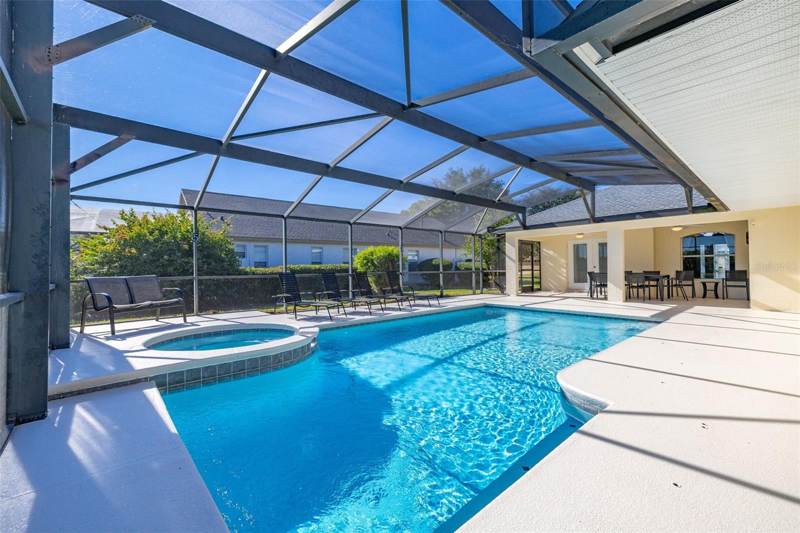 ORANGE TREE PH 04 LT 401 BEING IN 15-24-2 - Residential