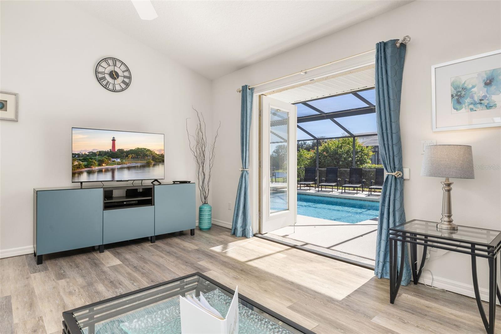 ORANGE TREE PH 04 LT 401 BEING IN 15-24-2 - Residential