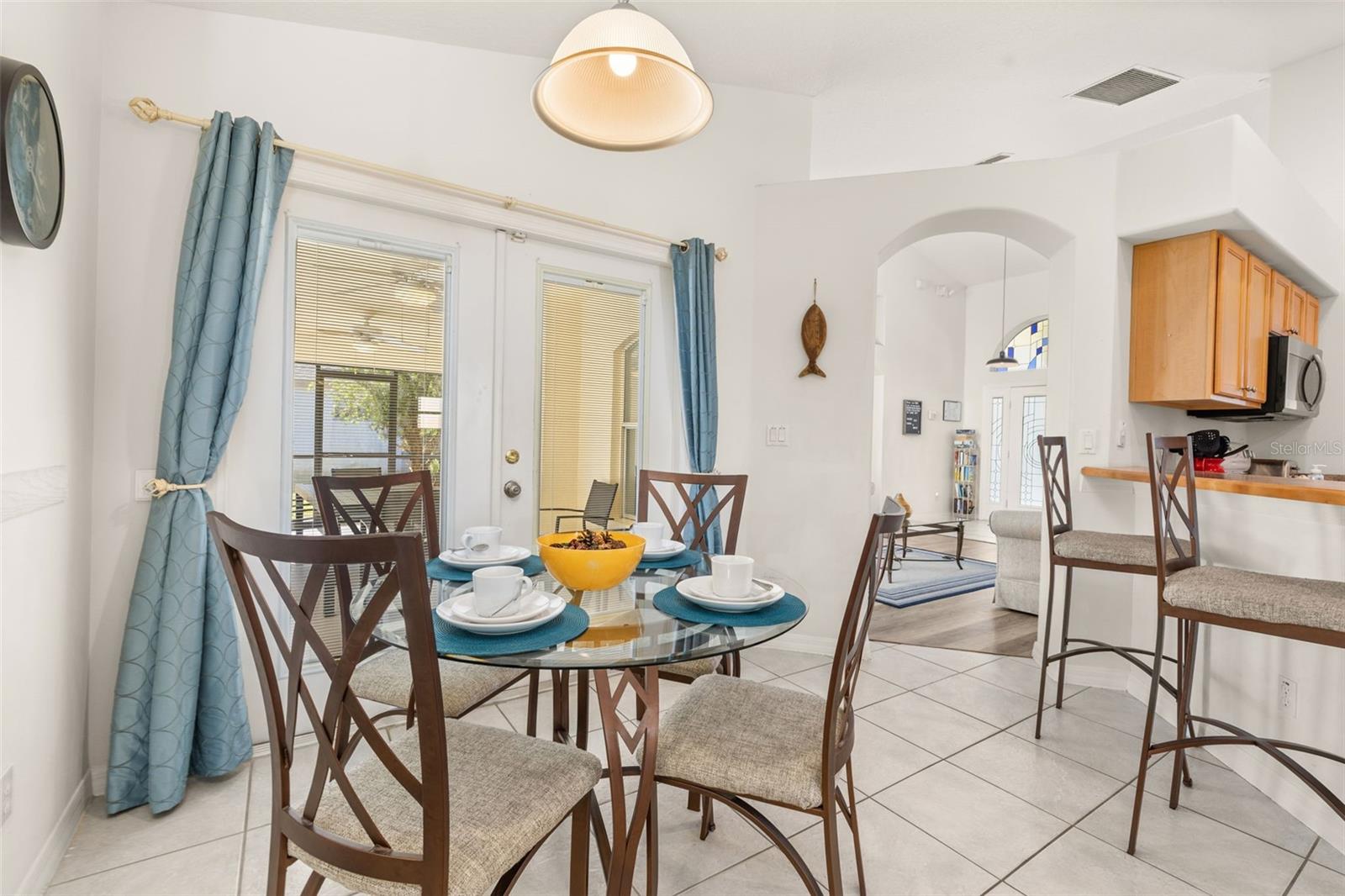 ORANGE TREE PH 04 LT 401 BEING IN 15-24-2 - Residential