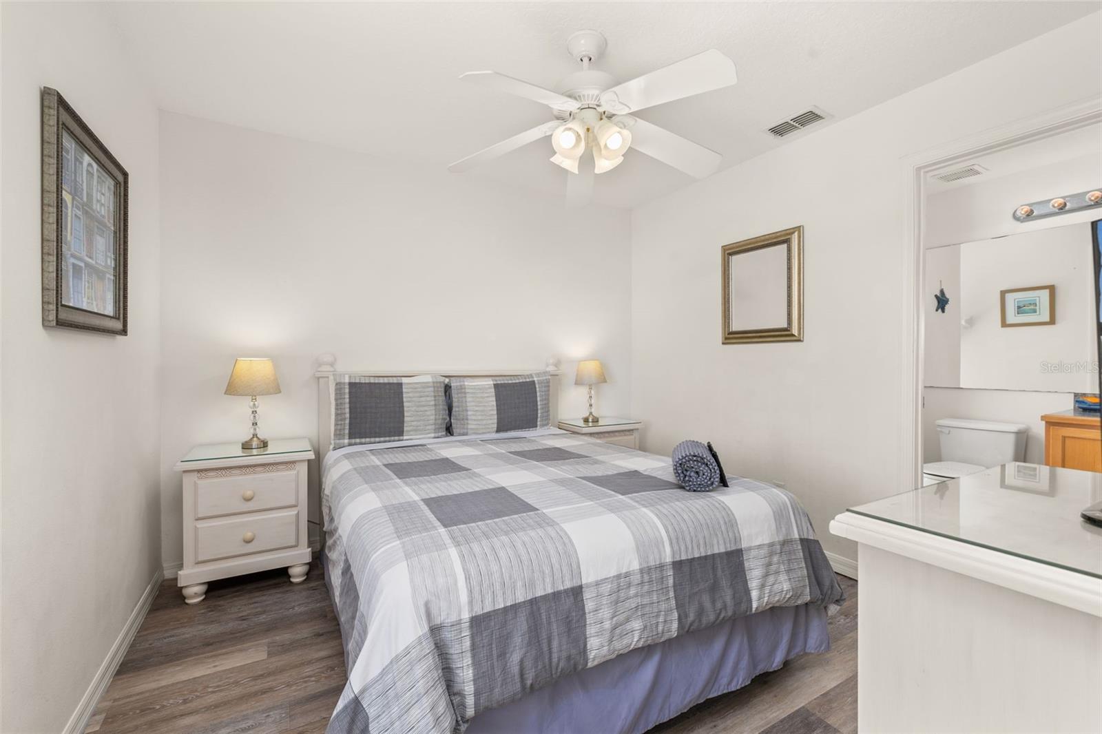 ORANGE TREE PH 04 LT 401 BEING IN 15-24-2 - Residential