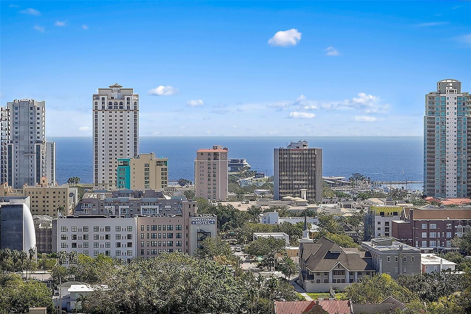 REFLECTION CONDO - Residential Lease