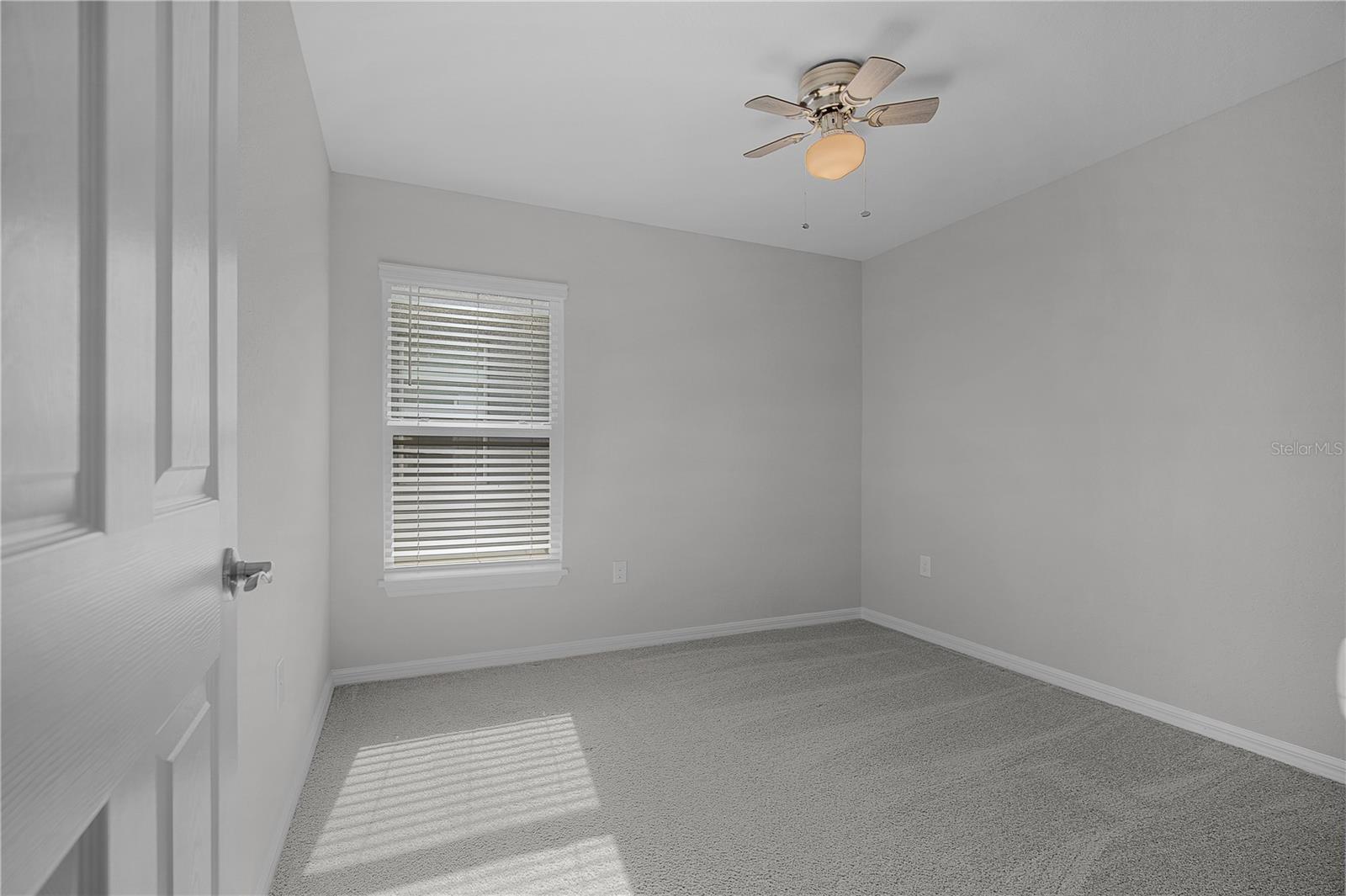 GENEVA LNDGS PH 1 - Residential Lease