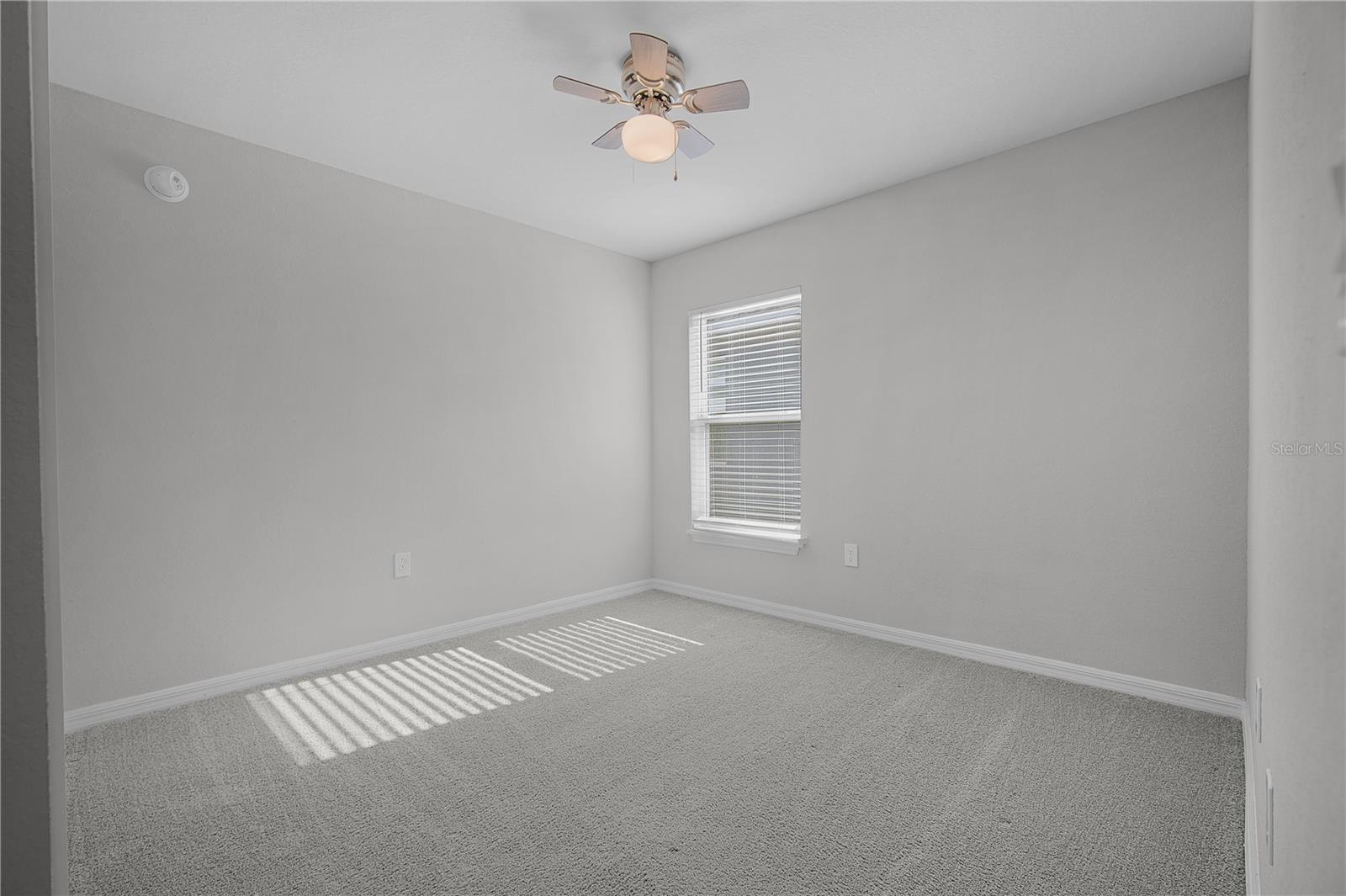 GENEVA LNDGS PH 1 - Residential Lease
