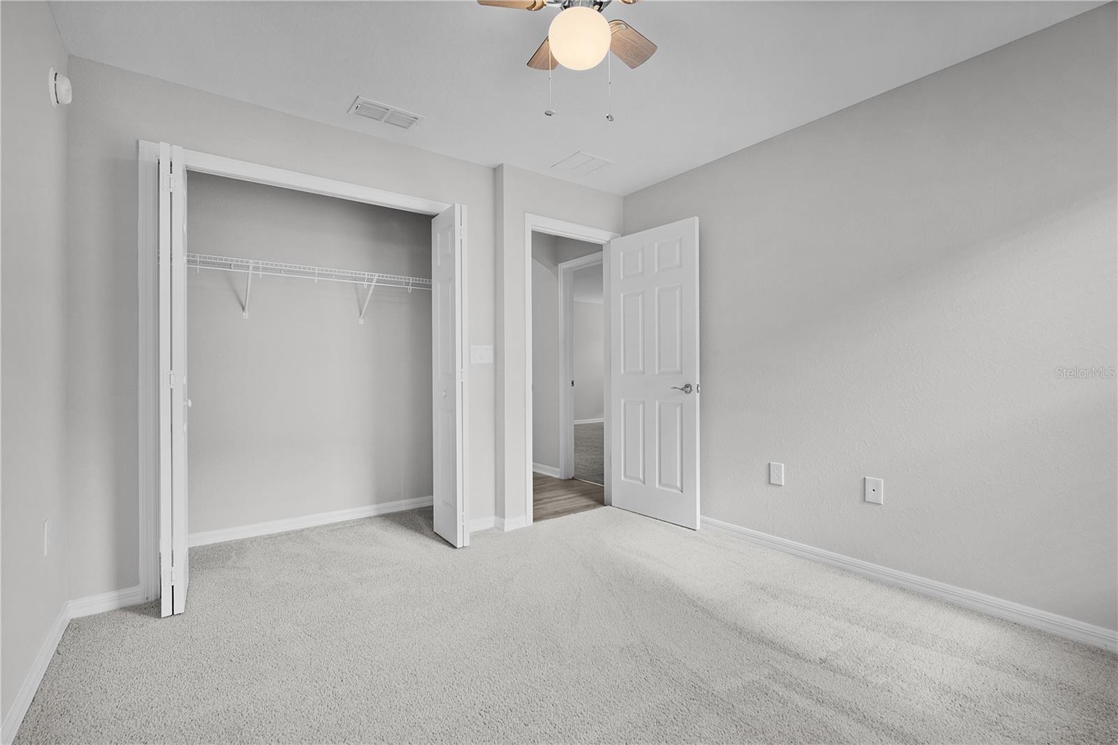 GENEVA LNDGS PH 1 - Residential Lease