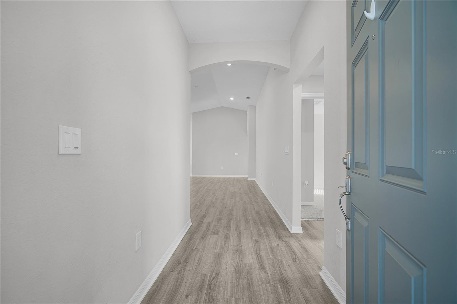 GENEVA LNDGS PH 1 - Residential Lease