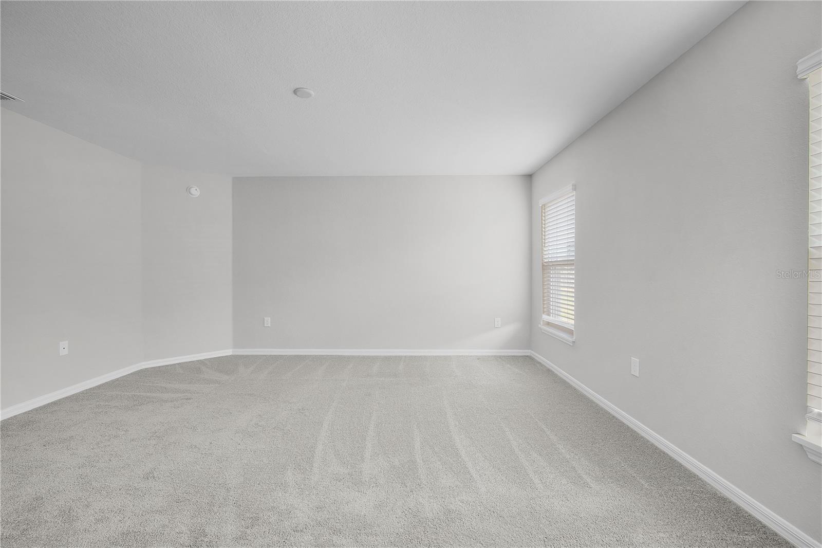 GENEVA LNDGS PH 1 - Residential Lease
