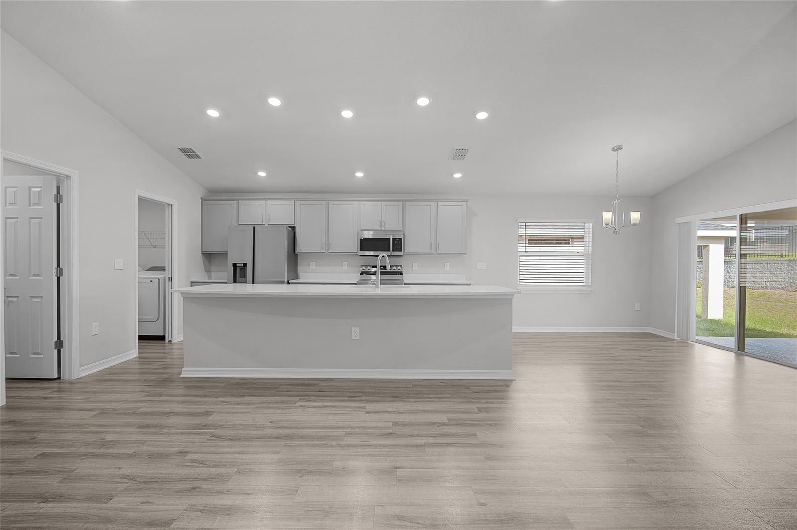 GENEVA LNDGS PH 1 - Residential Lease