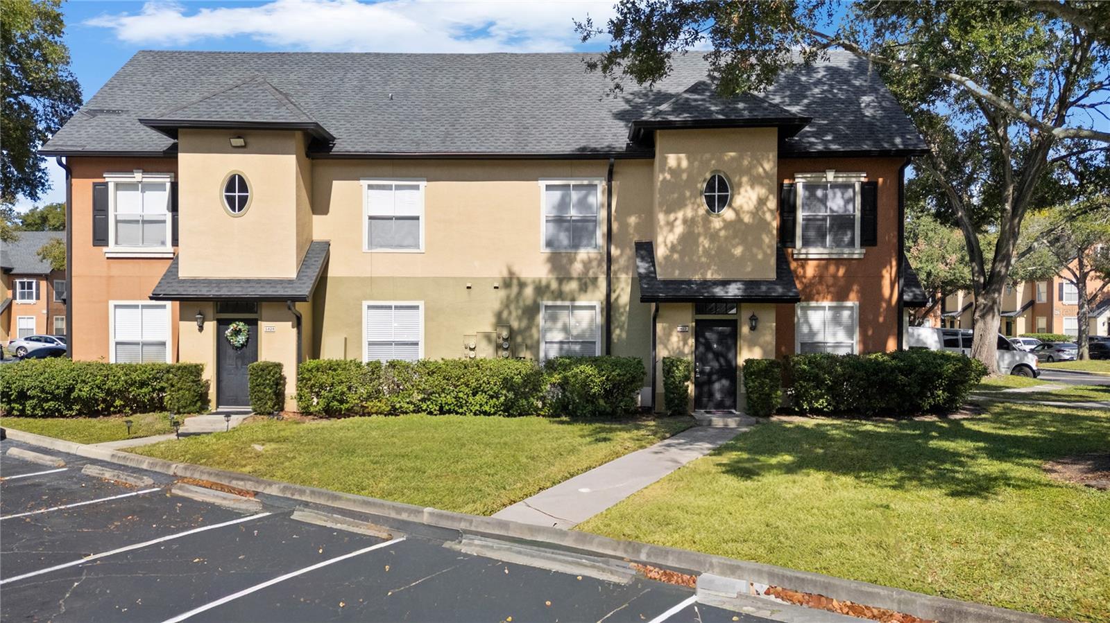 FOUNTAINS/METRO WEST - Residential