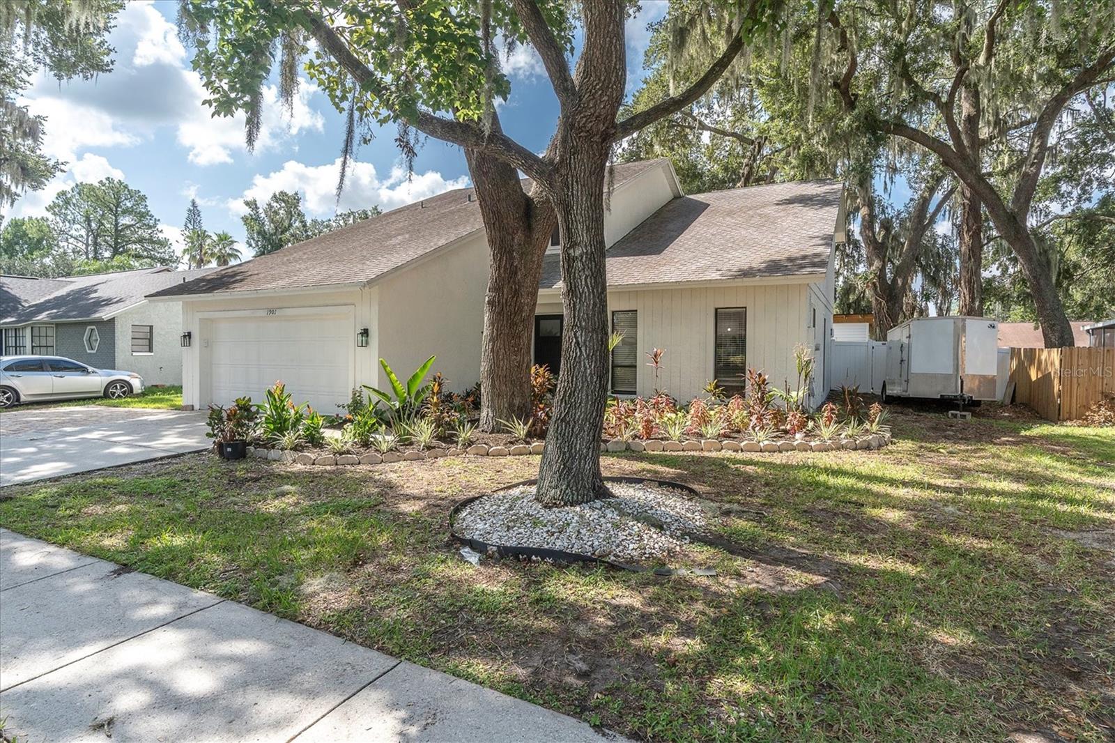 1901 LANDSIDE DRIVE